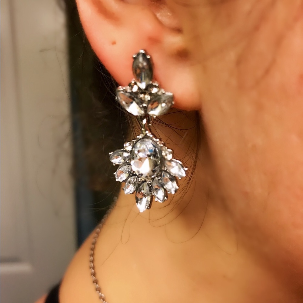NEW!💙💎ABSOLUTELY LOVELY SPARKLE EARRING💎💙BLING - Picture 2 of 8